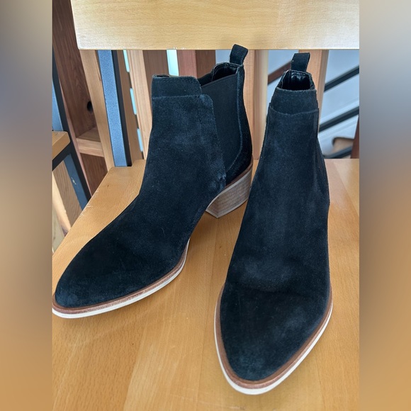 Maeva Block Heel Suede Chelsea Boot - Picture 2 of 4